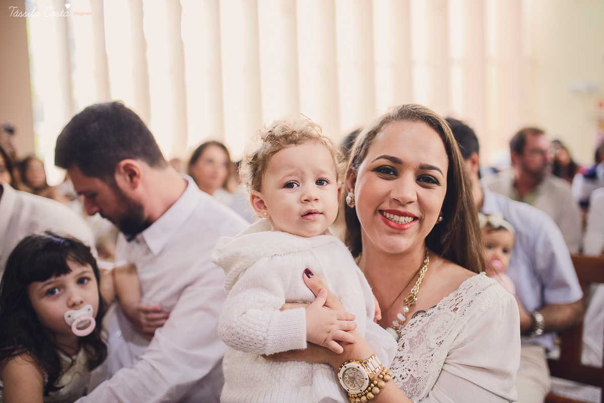 batizado em vitória es, na igreja são camilo, em camburi, fotos da família da valentina, batizado lindo e emocionante, fotos tássila costa, batizando domingo de manhã