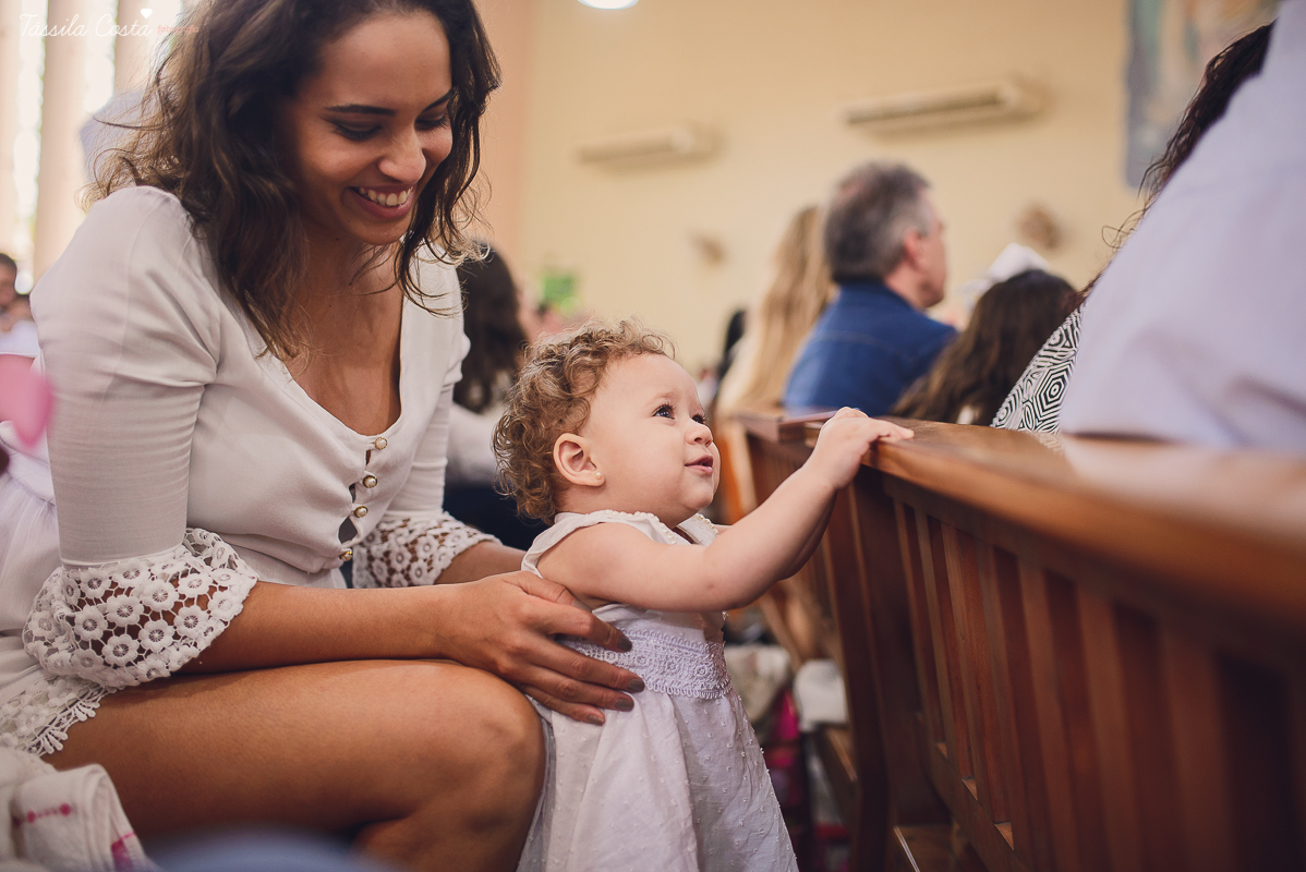 batizado em vitória es, na igreja são camilo, em camburi, fotos da família da valentina, batizado lindo e emocionante, fotos tássila costa, batizando domingo de manhã