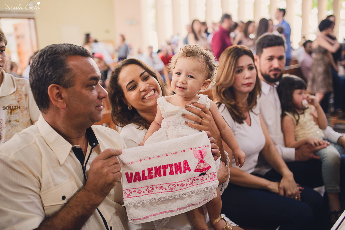 batizado em vitória es, na igreja são camilo, em camburi, fotos da família da valentina, batizado lindo e emocionante, fotos tássila costa, batizando domingo de manhã