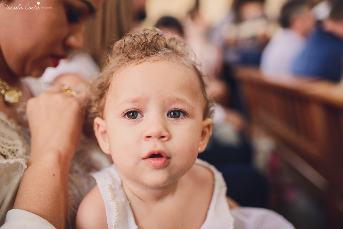 batizado em vitória es, na igreja são camilo, em camburi, fotos da família da valentina, batizado lindo e emocionante, fotos tássila costa, batizando domingo de manhã