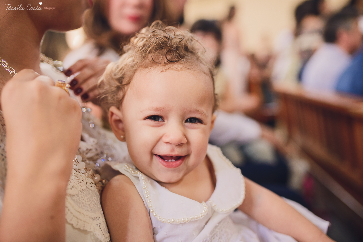 batizado em vitória es, na igreja são camilo, em camburi, fotos da família da valentina, batizado lindo e emocionante, fotos tássila costa, batizando domingo de manhã