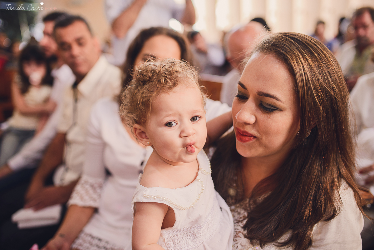 batizado em vitória es, na igreja são camilo, em camburi, fotos da família da valentina, batizado lindo e emocionante, fotos tássila costa, batizando domingo de manhã