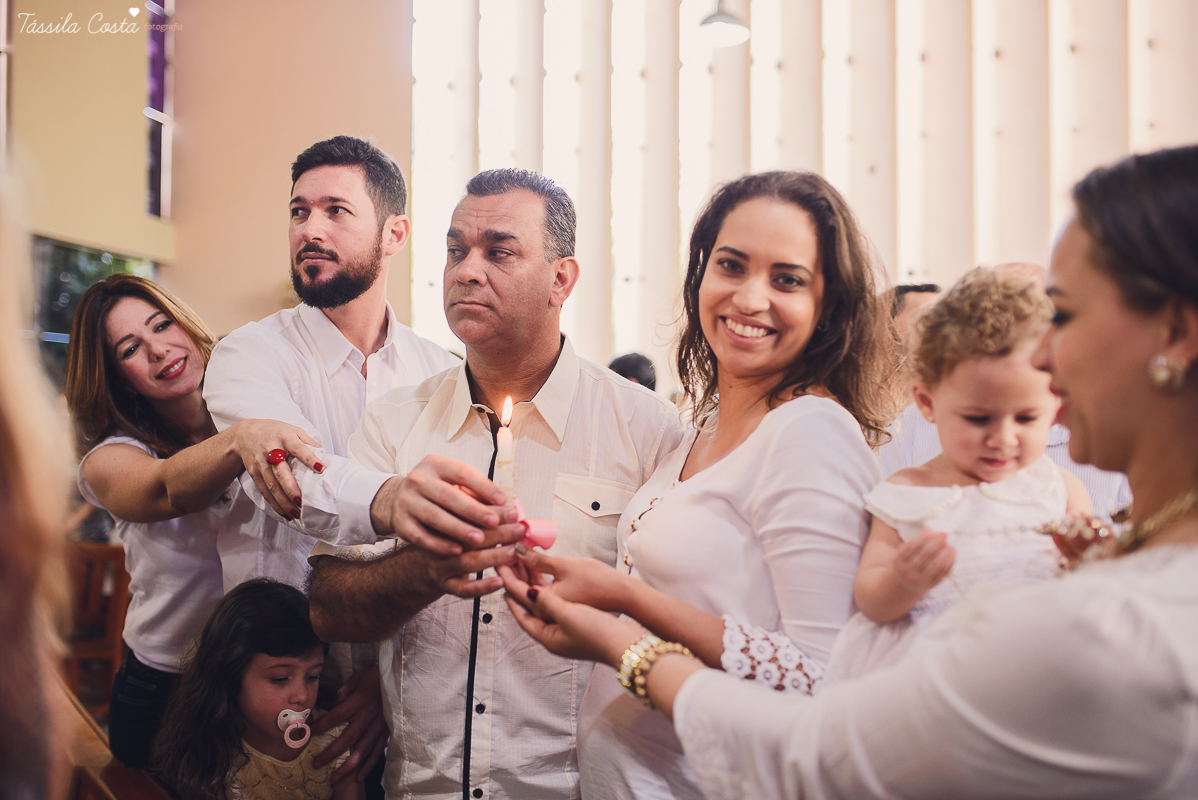 batizado em vitória es, na igreja são camilo, em camburi, fotos da família da valentina, batizado lindo e emocionante, fotos tássila costa, batizando domingo de manhãbatizado em vitória es, na igreja são ca