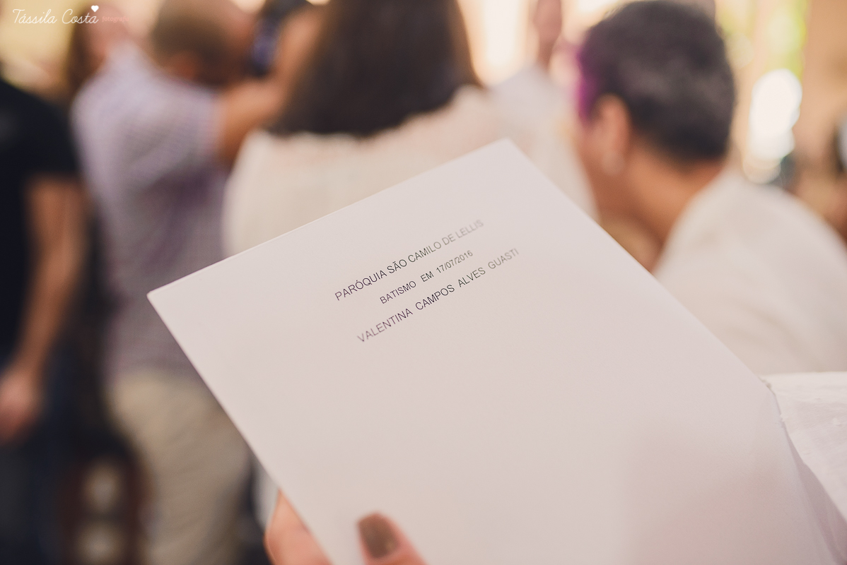 batizado em vitória es, na igreja são camilo, em camburi, fotos da família da valentina, batizado lindo e emocionante, fotos tássila costa, batizando domingo de manhã