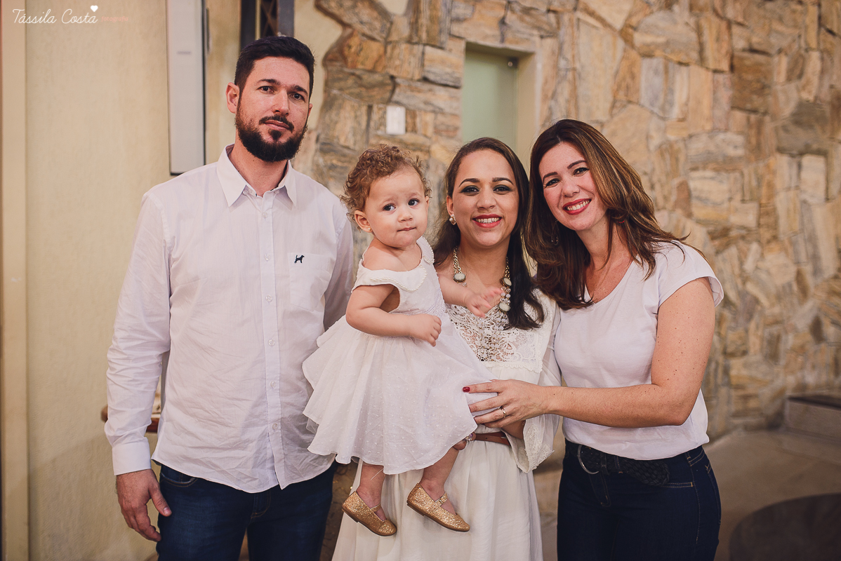 batizado em vitória es, na igreja são camilo, em camburi, fotos da família da valentina, batizado lindo e emocionante, fotos tássila costa, batizando domingo de manhãbatizado em vitória es, na igreja são ca