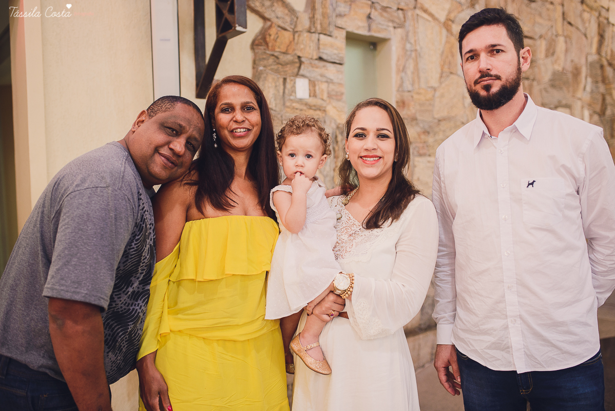 batizado em vitória es, na igreja são camilo, em camburi, fotos da família da valentina, batizado lindo e emocionante, fotos tássila costa, batizando domingo de manhã
