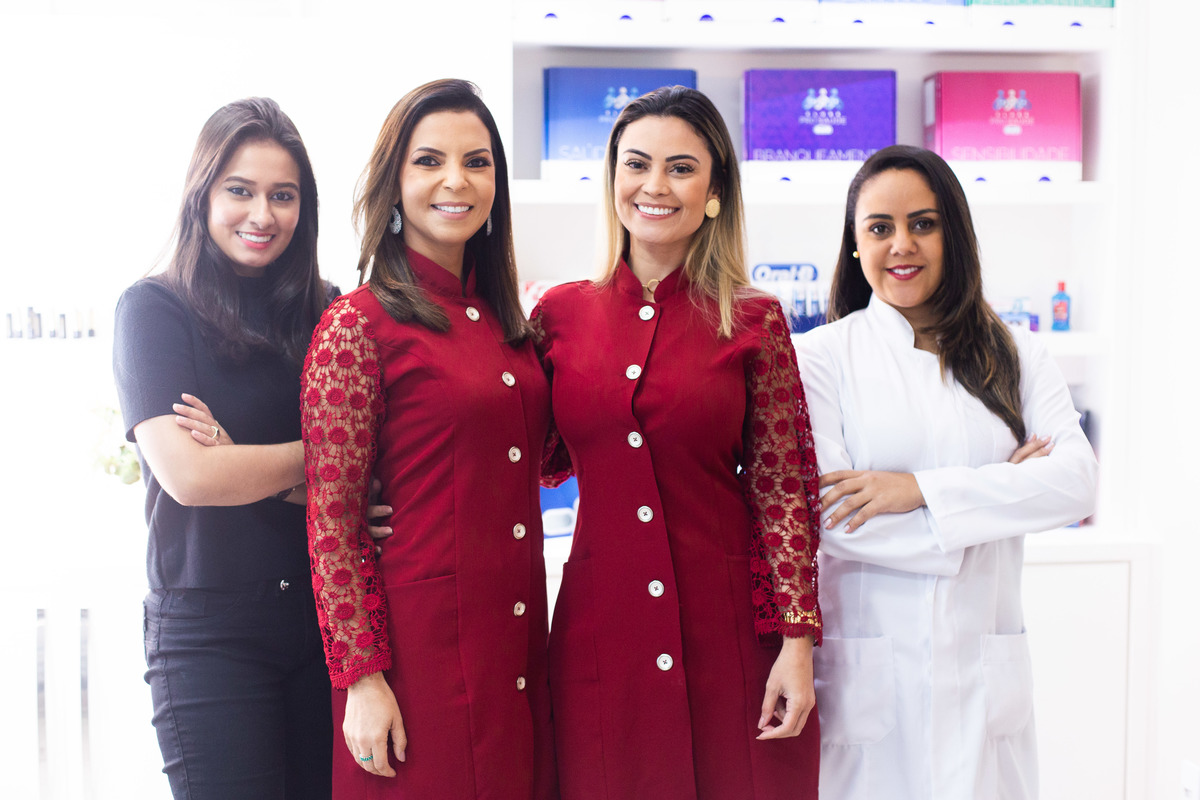 Fotos feitas na Praia da Costa, da dentista Bruna Nogueira, ds Odonto Estetic, tássila costa fotografia