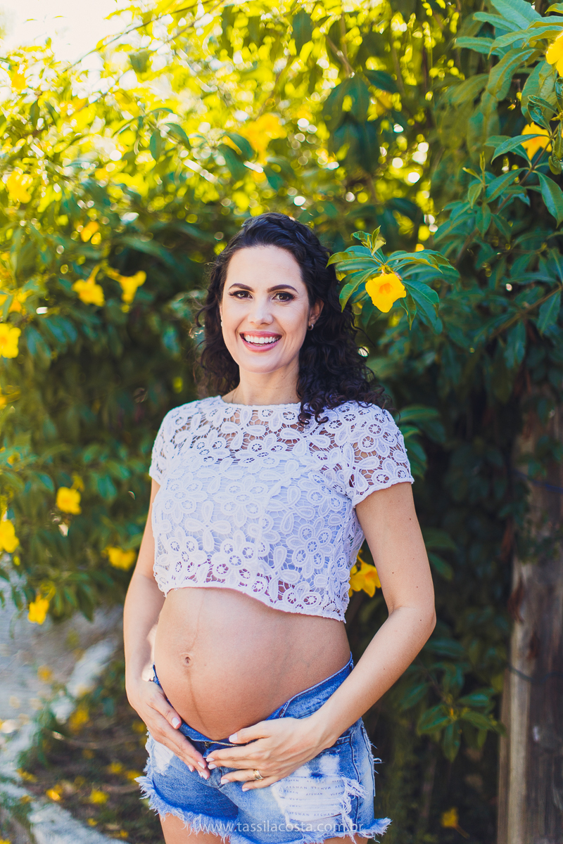 grávida linda, fotos de grávida na Praia da Costa, ensaio fotográfico feito em casa, lingeries lindas para ensaio fotográfico de gestante, poses para ensaio fotográfico feito em casa, fotos de grávida na Praia da Costa, Vila Velha - ES