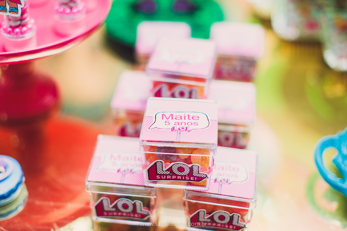 festa infantil em vitória, tássila costa fotografia, aniversári infantil em Vitória ES, festa de menina no tema LOL, festa linda de menina, roupa da boneca LOL, 5 anos da Maitê