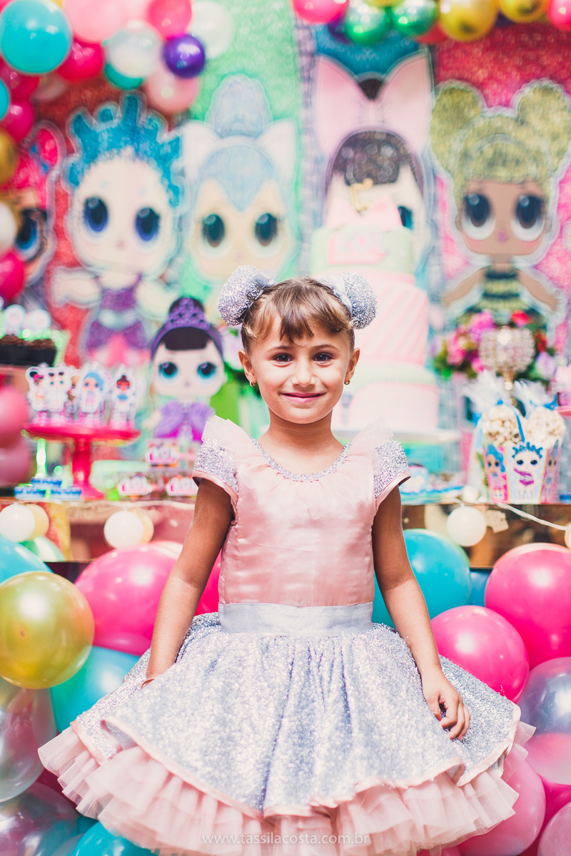 festa infantil em vitória, tássila costa fotografia, aniversári infantil em Vitória ES, festa de menina no tema LOL, festa linda de menina, roupa da boneca LOL, 5 anos da Maitê