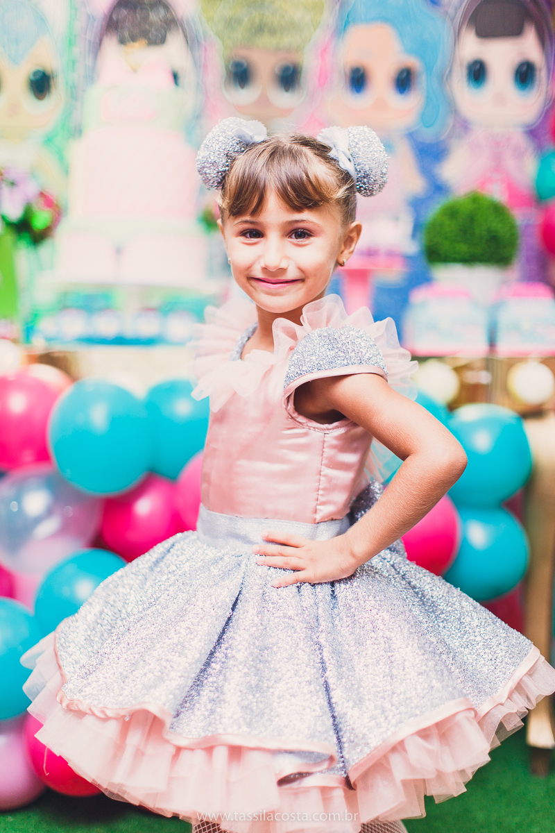festa infantil em vitória, tássila costa fotografia, aniversári infantil em Vitória ES, festa de menina no tema LOL, festa linda de menina, roupa da boneca LOL, 5 anos da Maitê
