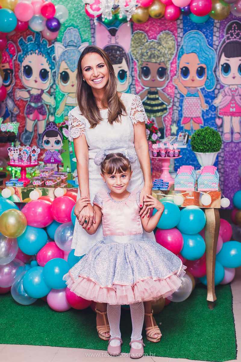 festa infantil em vitória, tássila costa fotografia, aniversári infantil em Vitória ES, festa de menina no tema LOL, festa linda de menina, roupa da boneca LOL, 5 anos da Maitê