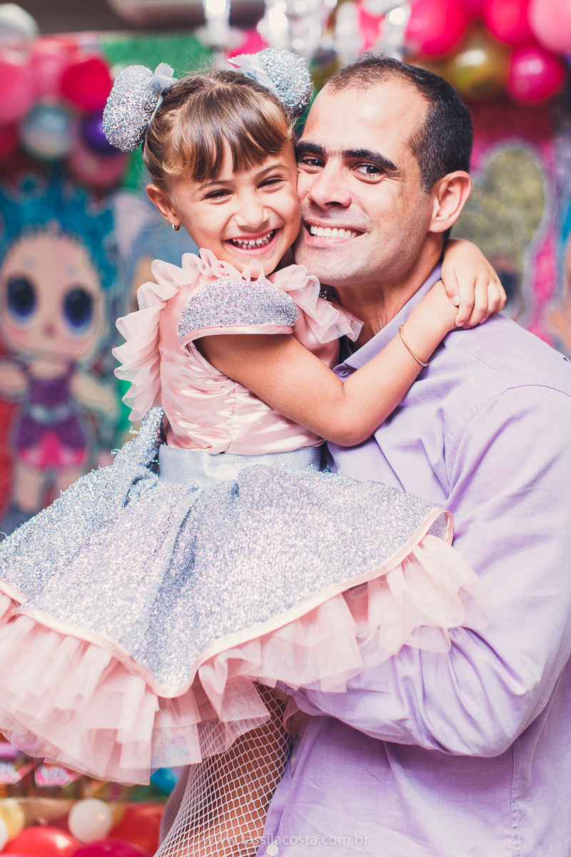 festa infantil em vitória, tássila costa fotografia, aniversári infantil em Vitória ES, festa de menina no tema LOL, festa linda de menina, roupa da boneca LOL, 5 anos da Maitê