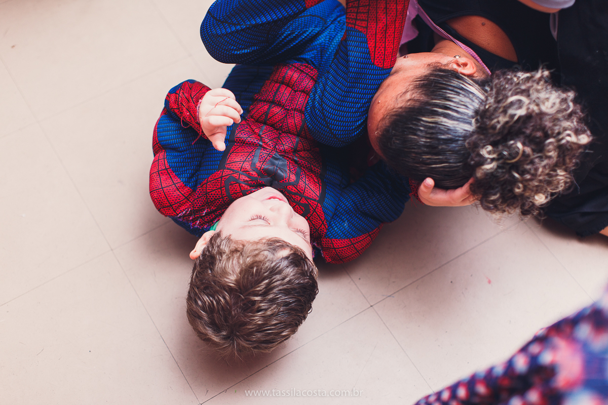 festa infantil em vitória, tássila costa fotografia, aniversári infantil em Vitória ES, festa de menina no tema LOL, festa linda de menina, roupa da boneca LOL, 5 anos da Maitê