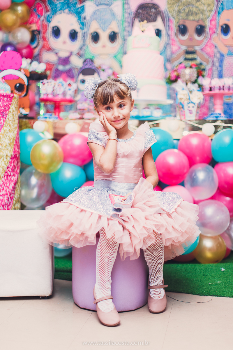 festa infantil em vitória, tássila costa fotografia, aniversári infantil em Vitória ES, festa de menina no tema LOL, festa linda de menina, roupa da boneca LOL, 5 anos da Maitê