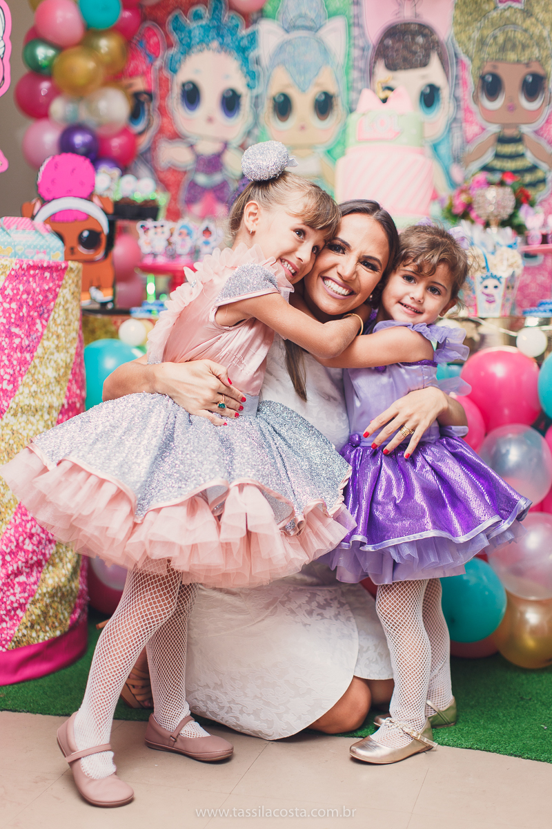 festa infantil em vitória, tássila costa fotografia, aniversári infantil em Vitória ES, festa de menina no tema LOL, festa linda de menina, roupa da boneca LOL, 5 anos da Maitê
