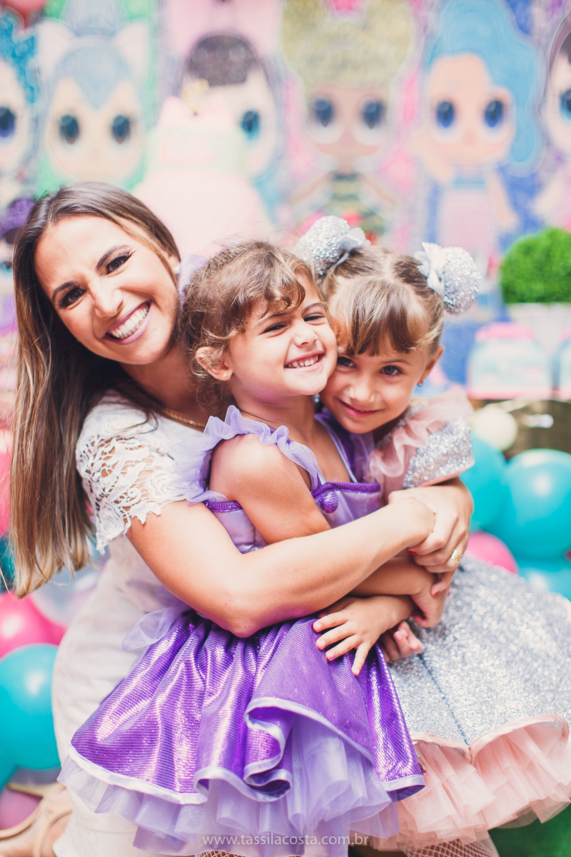 festa infantil em vitória, tássila costa fotografia, aniversári infantil em Vitória ES, festa de menina no tema LOL, festa linda de menina, roupa da boneca LOL, 5 anos da Maitê