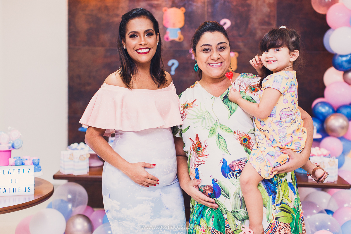 fotos de chá revelação, o que fazer para revelar o sexo do bebê para a família, família linda no chá revelação no Matheus, Praia da Costa, Vila Velha ES, Tássila Costa fotografia