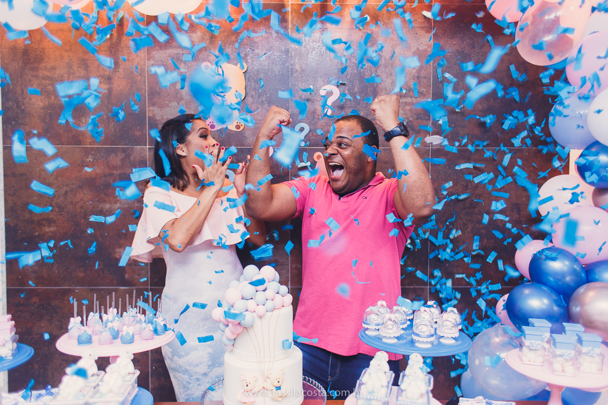 fotos de chá revelação, o que fazer para revelar o sexo do bebê para a família, família linda no chá revelação no Matheus, Praia da Costa, Vila Velha ES, Tássila Costa fotografia