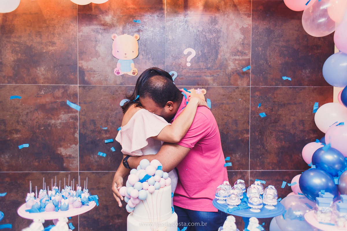 fotos de chá revelação, o que fazer para revelar o sexo do bebê para a família, família linda no chá revelação no Matheus, Praia da Costa, Vila Velha ES, Tássila Costa fotografia