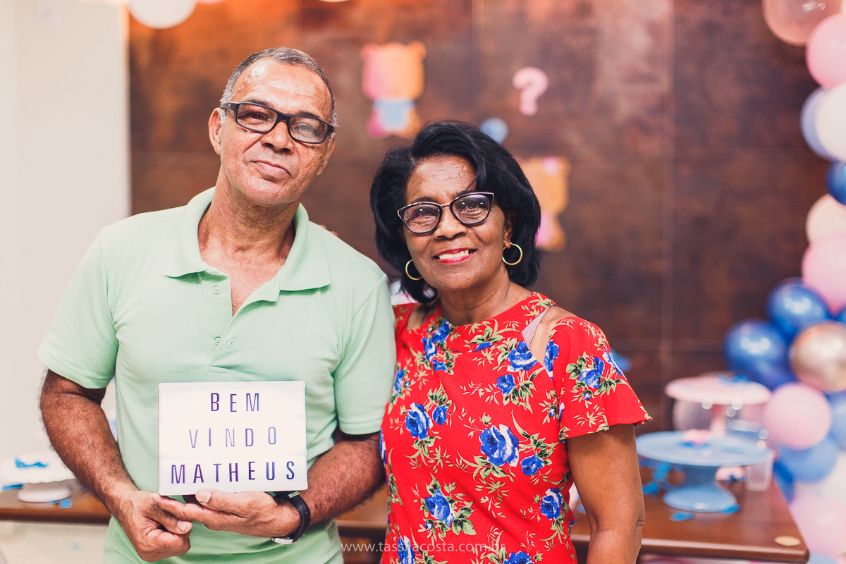 fotos de chá revelação, o que fazer para revelar o sexo do bebê para a família, família linda no chá revelação no Matheus, Praia da Costa, Vila Velha ES, Tássila Costa fotografia