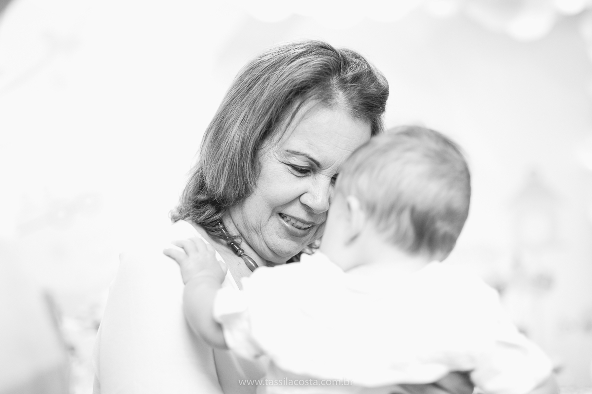 festa de aniversário para menina, no tema Peppa Pig, decoração by Melina Pitanga, fotos de Tássila Costa fotografia, festa de 02 anos da Júlia, feita no prédio de casa, look lindo para aniversário de 2 anos, qual cor de vestido usar na festa de 1 ano