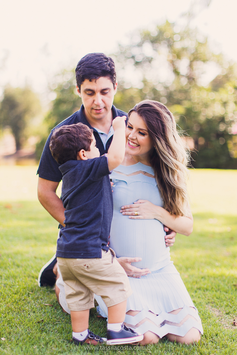 fotos no pôr do sol, em Vitória ES, fotos de grávida no pôr do sol, Ilha do frade, Tássila Costa fotografia, mãe de dois, look para ensaio externo na Ilha do Fradefotos no pôr do sol, em Vitória ES, fotos de grávida no pôr do sol, Ilha do frade, Tássila C