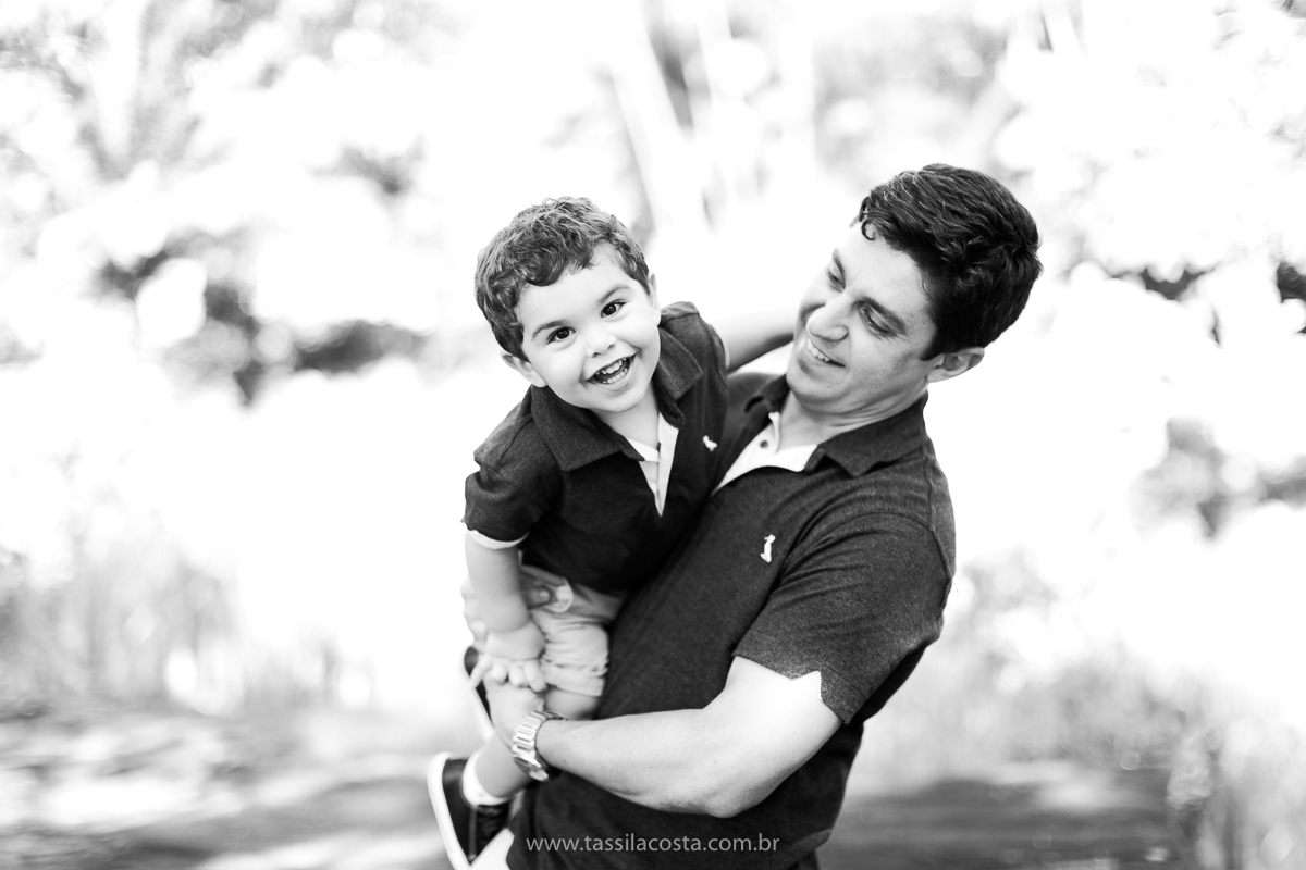 fotos no pôr do sol, em Vitória ES, fotos de grávida no pôr do sol, Ilha do frade, Tássila Costa fotografia, mãe de dois, look para ensaio externo na Ilha do Frade