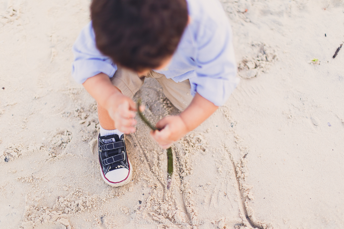 fotos no pôr do sol, em Vitória ES, fotos de grávida no pôr do sol, Ilha do frade, Tássila Costa fotografia, mãe de dois, look para ensaio externo na Ilha do Frade