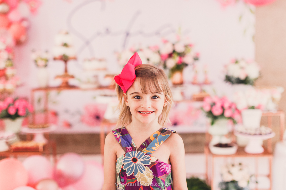foto de chá bebê, decoração linda de chá de bebê, mãe de menina, decoração de chá de bebê de menina, decoração rosa e branca de chá de bebê, tássila costa fotografia, sandra festas, decoração de chá de bebê em Vila Velha ES, pais de primeira viagem