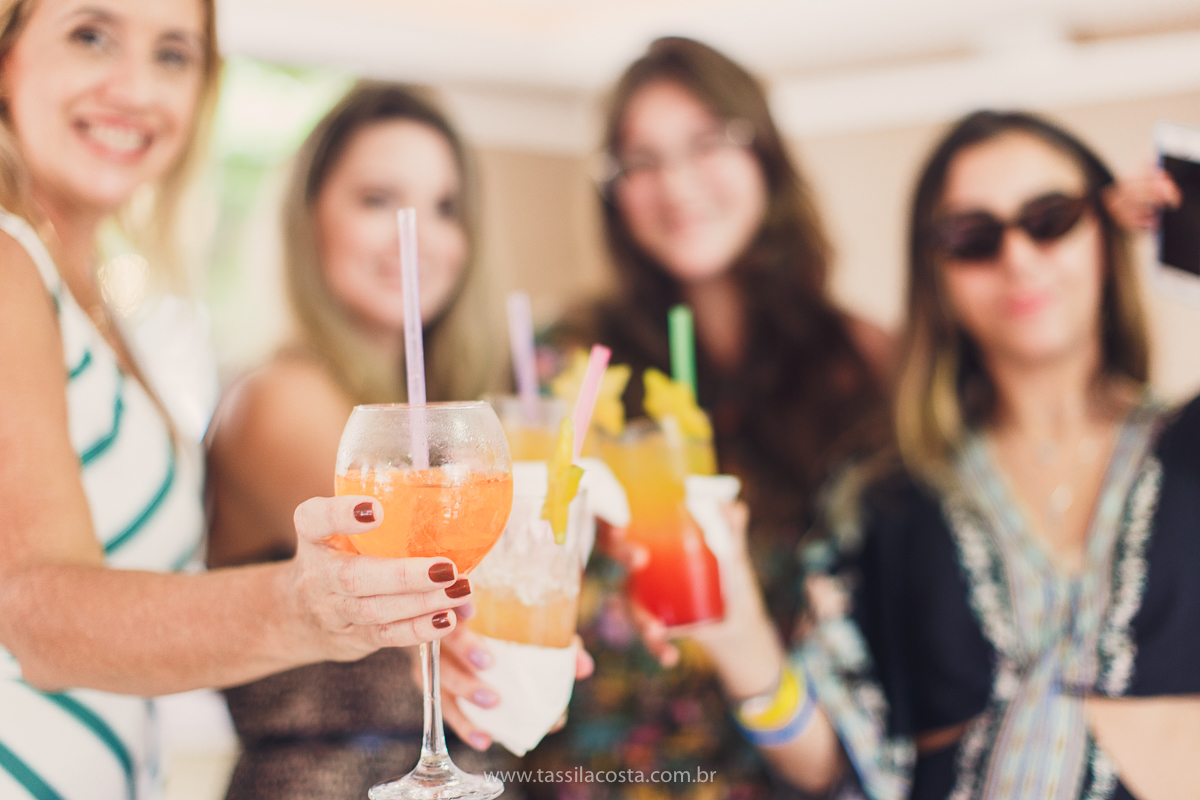 foto de chá bebê, decoração linda de chá de bebê, mãe de menina, decoração de chá de bebê de menina, decoração rosa e branca de chá de bebê, tássila costa fotografia, sandra festas, decoração de chá de bebê em Vila Velha ES, pais de primeira viagem