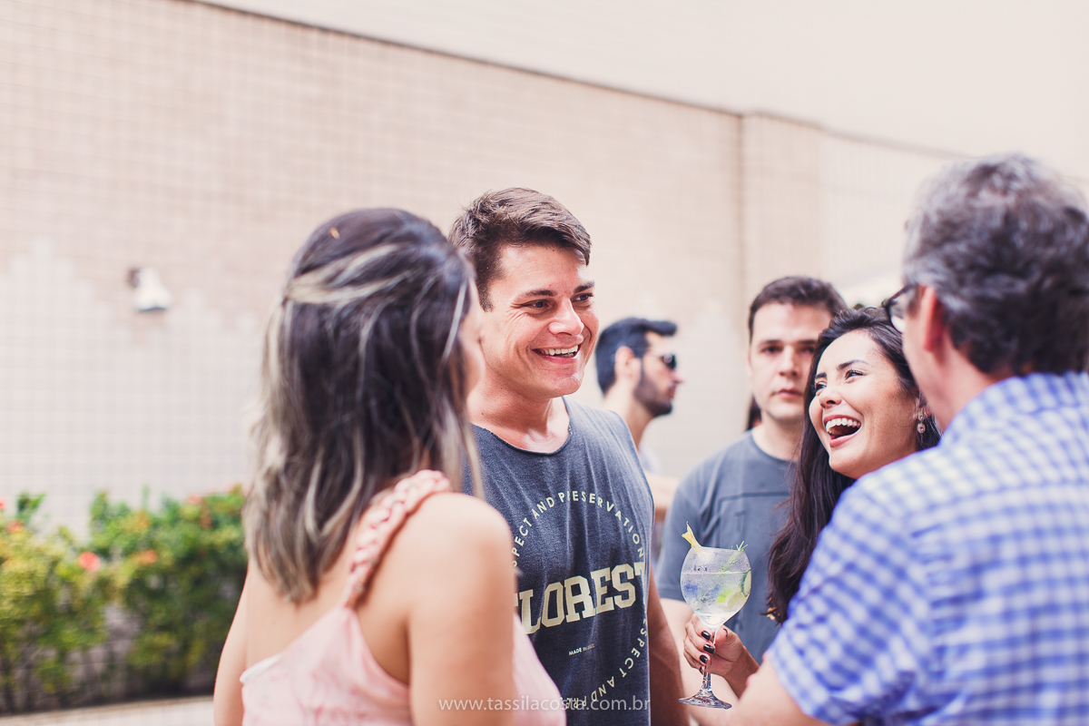 foto de chá bebê, decoração linda de chá de bebê, mãe de menina, decoração de chá de bebê de menina, decoração rosa e branca de chá de bebê, tássila costa fotografia, sandra festas, decoração de chá de bebê em Vila Velha ES, pais de primeira viagem