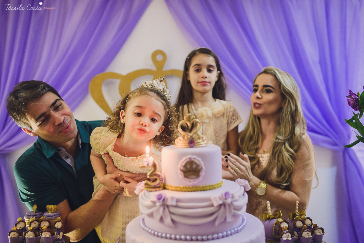 aniversário lindo da princesa sofia, em vitória ES, decoração da Chic Ballon, festa de menina, festa no condomínio em Vix ES, fotos by Tássila Costa