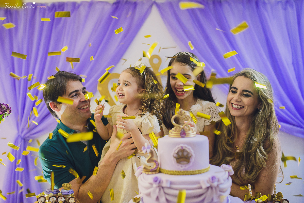 aniversário lindo da princesa sofia, em vitória ES, decoração da Chic Ballon, festa de menina, festa no condomínio em Vix ES, fotos by Tássila Costa