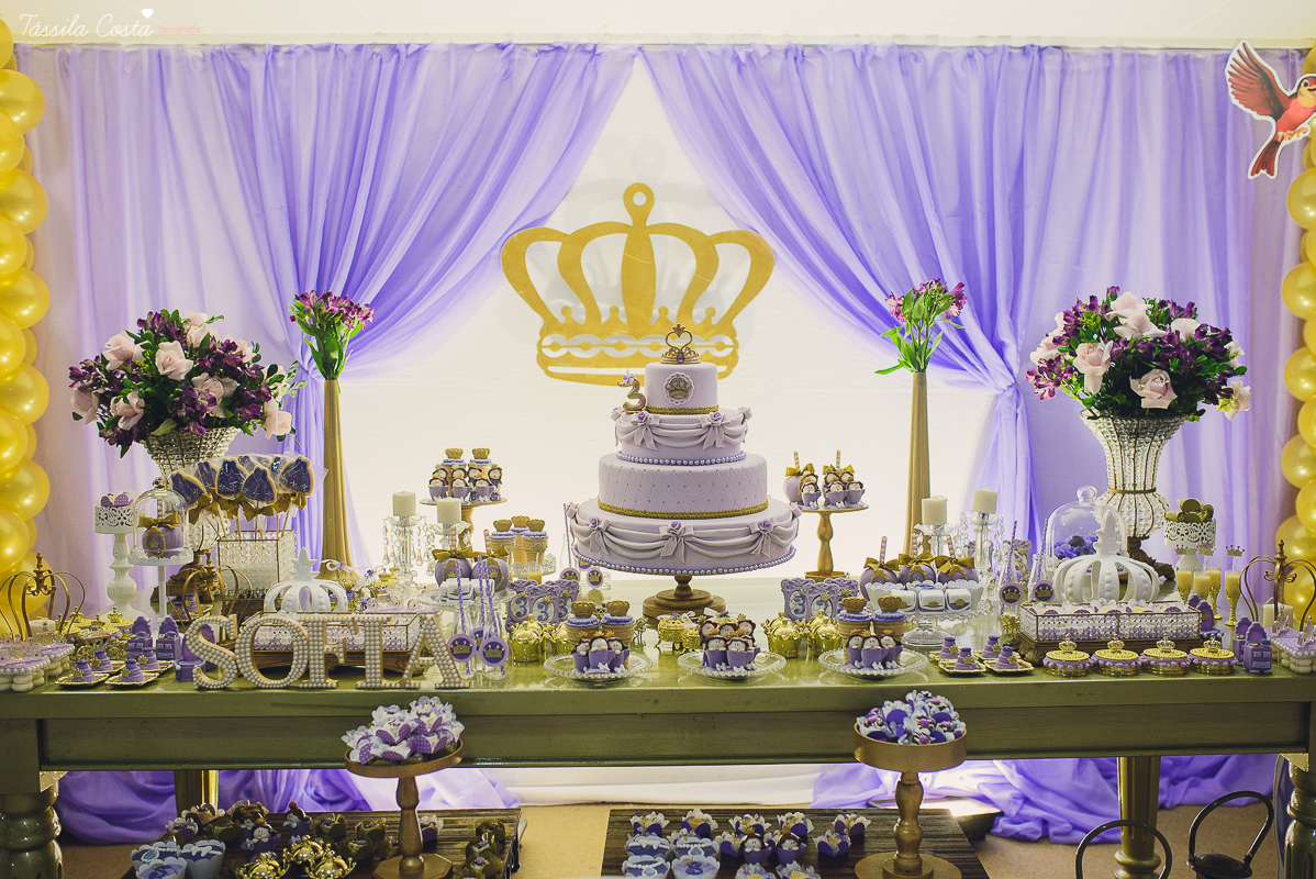 aniversário lindo da princesa sofia, em vitória ES, decoração da Chic Ballon, festa de menina, festa no condomínio em Vix ES, fotos by Tássila Costa