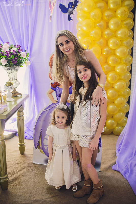 aniversário lindo da princesa sofia, em vitória ES, decoração da Chic Ballon, festa de menina, festa no condomínio em Vix ES, fotos by Tássila Costa