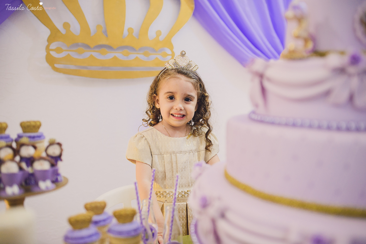 aniversário lindo da princesa sofia, em vitória ES, decoração da Chic Ballon, festa de menina, festa no condomínio em Vix ES, fotos by Tássila Costa