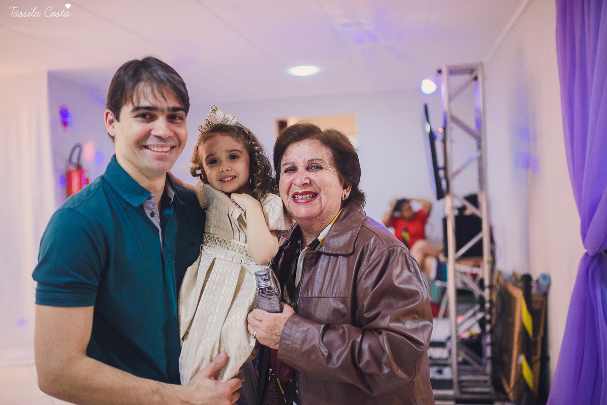 aniversário lindo da princesa sofia, em vitória ES, decoração da Chic Ballon, festa de menina, festa no condomínio em Vix ES, fotos by Tássila Costa