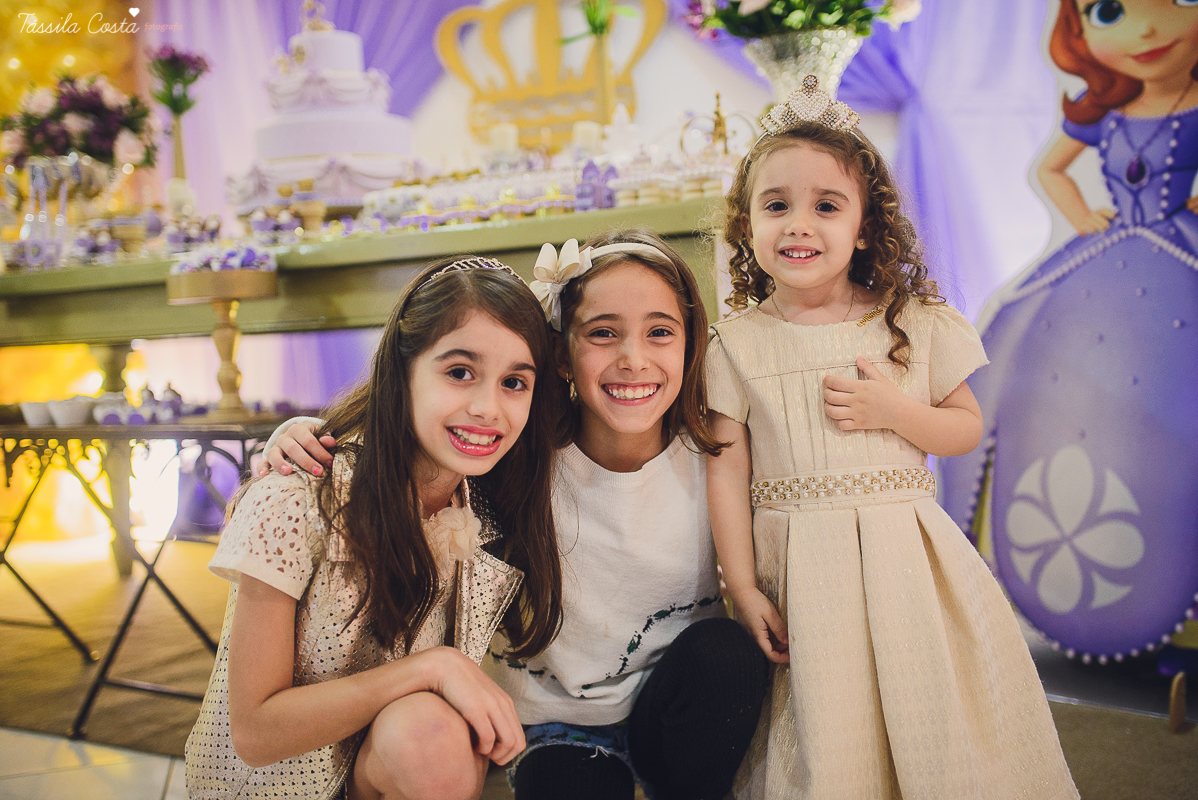 aniversário lindo da princesa sofia, em vitória ES, decoração da Chic Ballon, festa de menina, festa no condomínio em Vix ES, fotos by Tássila Costa