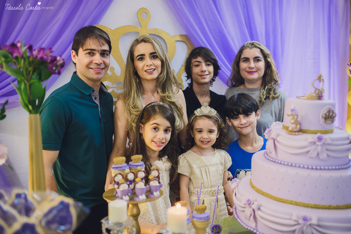 aniversário lindo da princesa sofia, em vitória ES, decoração da Chic Ballon, festa de menina, festa no condomínio em Vix ES, fotos by Tássila Costa