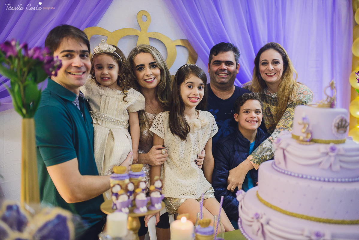 aniversário lindo da princesa sofia, em vitória ES, decoração da Chic Ballon, festa de menina, festa no condomínio em Vix ES, fotos by Tássila Costa