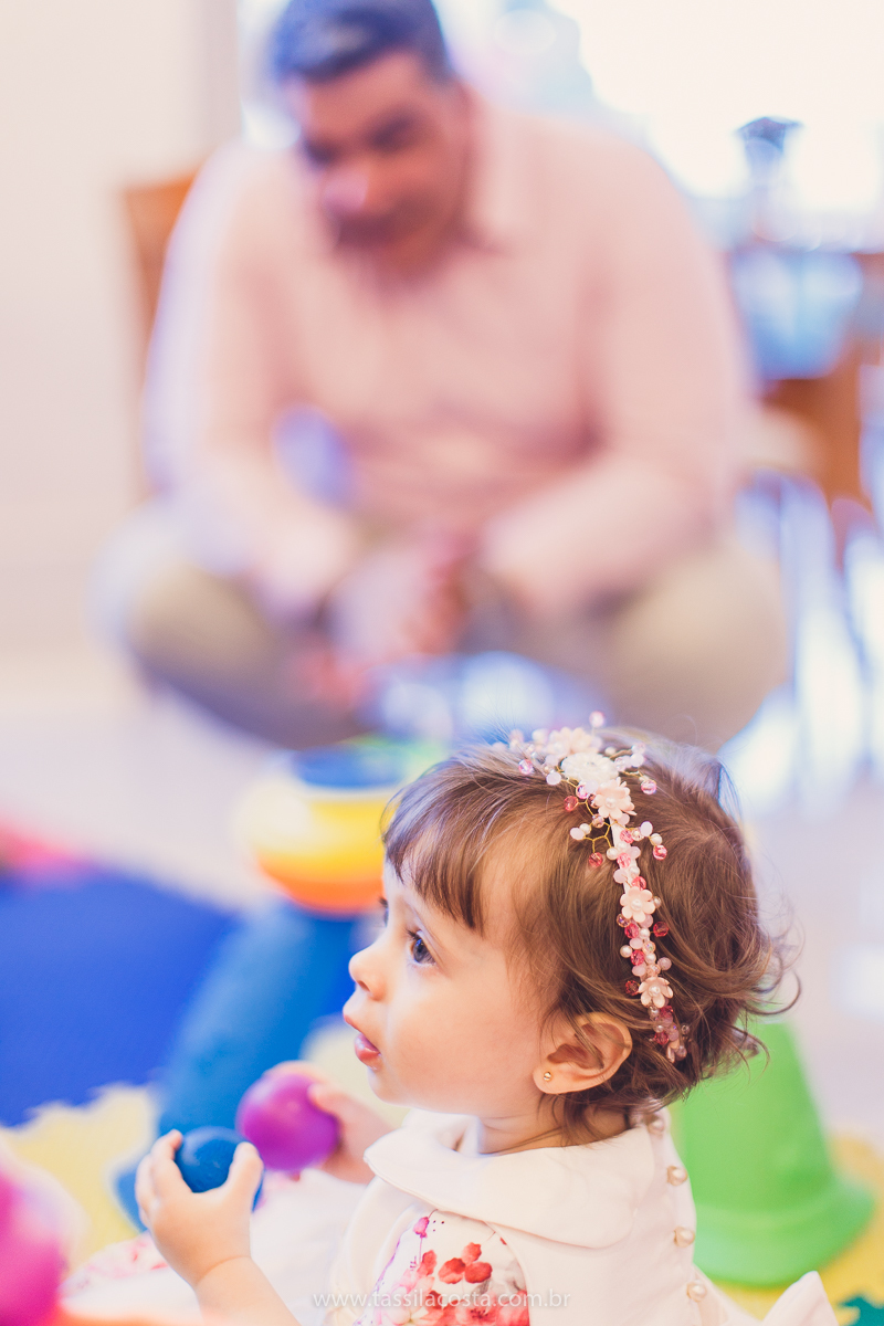 festa infantil linda, na Praia da Costa, Vila Velha, ES, tema Jardim, Jardim da Bettina, festa de menina, festa rosa para aniversário de 1 ano, primeiro ano da minha filha, vestido lindo para vestir no aniversário de 1 ano, fotografia de festa infantil