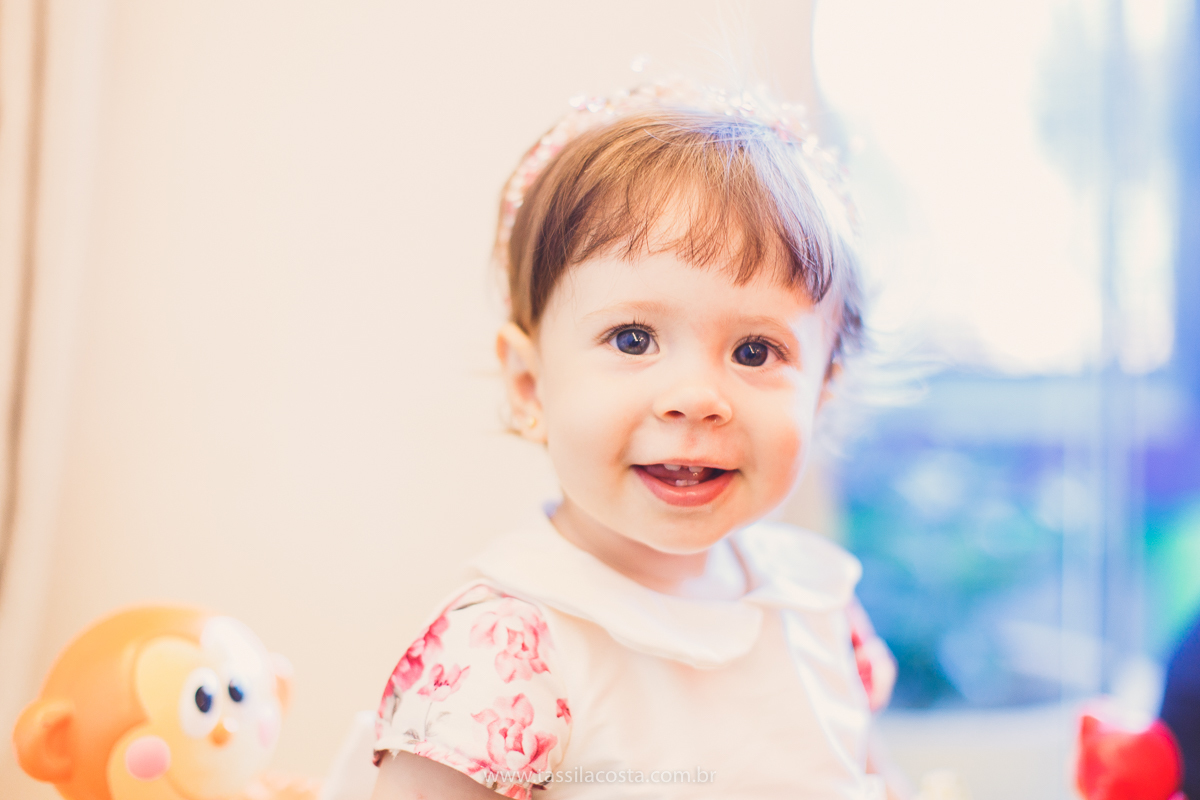 festa infantil linda, na Praia da Costa, Vila Velha, ES, tema Jardim, Jardim da Bettina, festa de menina, festa rosa para aniversário de 1 ano, primeiro ano da minha filha, vestido lindo para vestir no aniversário de 1 ano, fotografia de festa infantil