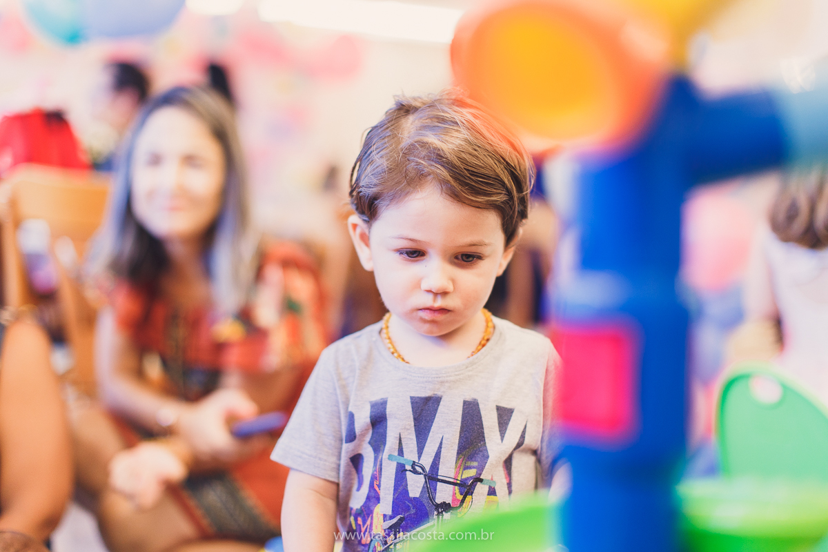 festa infantil linda, na Praia da Costa, Vila Velha, ES, tema Jardim, Jardim da Bettina, festa de menina, festa rosa para aniversário de 1 ano, primeiro ano da minha filha, vestido lindo para vestir no aniversário de 1 ano, fotografia de festa infantil