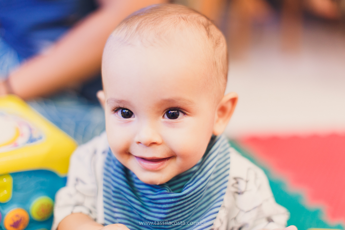 festa infantil linda, na Praia da Costa, Vila Velha, ES, tema Jardim, Jardim da Bettina, festa de menina, festa rosa para aniversário de 1 ano, primeiro ano da minha filha, vestido lindo para vestir no aniversário de 1 ano, fotografia de festa infantil