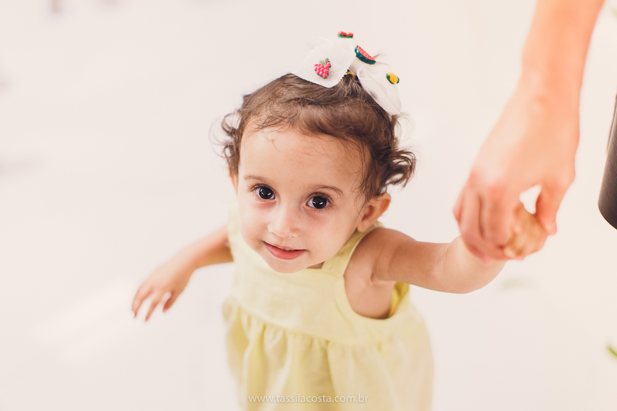 festa infantil linda, na Praia da Costa, Vila Velha, ES, tema Jardim, Jardim da Bettina, festa de menina, festa rosa para aniversário de 1 ano, primeiro ano da minha filha, vestido lindo para vestir no aniversário de 1 ano, fotografia de festa infantil