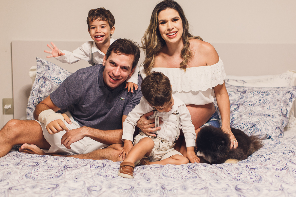 chá de fraldas da Júlia, da Dante Micheline, Praia de Camburi, Vitória ES, tássila costa fotografia, mãe de 3 meninos, mãe de gêmeos, ensaio de gestante feito em casa, fotografia de grávida em vila velha, fotos lindas