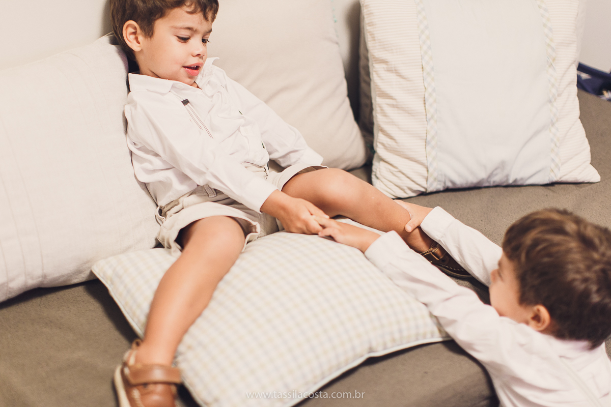 chá de fraldas da Júlia, da Dante Micheline, Praia de Camburi, Vitória ES, tássila costa fotografia, mãe de 3 meninos, mãe de gêmeos, ensaio de gestante feito em casa, fotografia de grávida em vila velha, fotos lindas