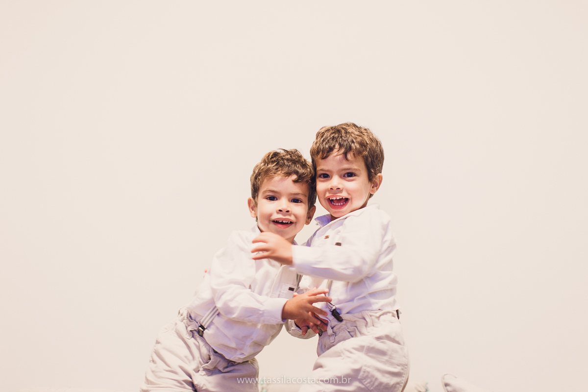 chá de fraldas da Júlia, da Dante Micheline, Praia de Camburi, Vitória ES, tássila costa fotografia, mãe de 3 meninos, mãe de gêmeos, ensaio de gestante feito em casa, fotografia de grávida em vila velha, fotos lindaschá de fraldas da Júlia, da Dante Mich