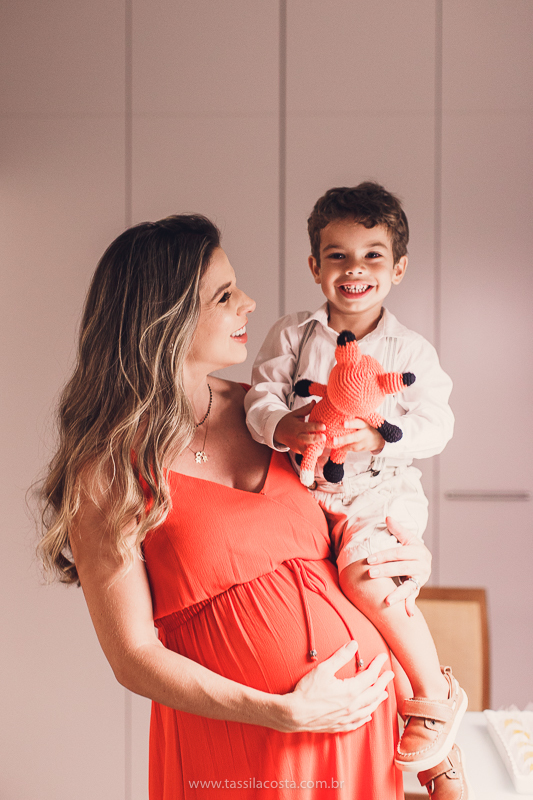 chá de fraldas da Júlia, da Dante Micheline, Praia de Camburi, Vitória ES, tássila costa fotografia, mãe de 3 meninos, mãe de gêmeos, ensaio de gestante feito em casa, fotografia de grávida em vila velha, fotos lindas